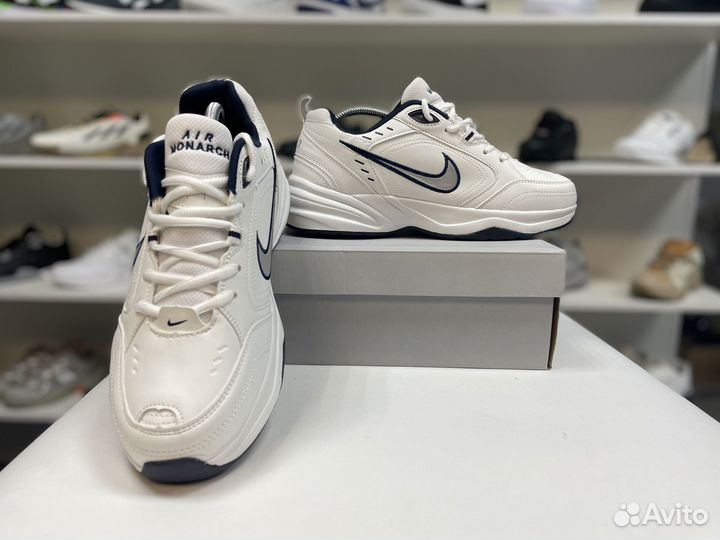 Кроссовки Nike Air Monarch