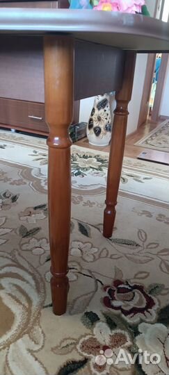 Кухонный стол