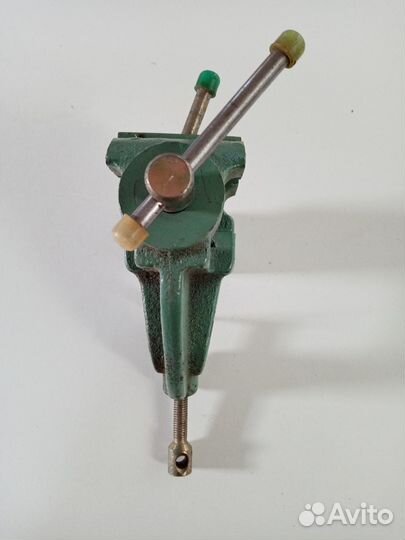 Тиски настольные