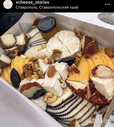 Итальянские сыры буррата, камамбер, кроттен и др