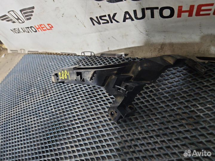 Ресничка под фару левая Honda Cr-V RE4 K24A 2011