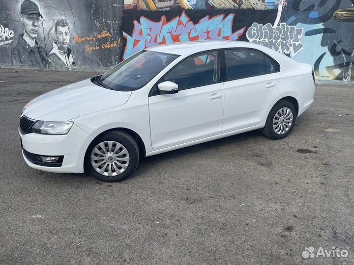 Skoda Rapid 1.6 AT, 2019, 89 400 км