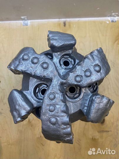 Долото PDC бит 215,9/220,7