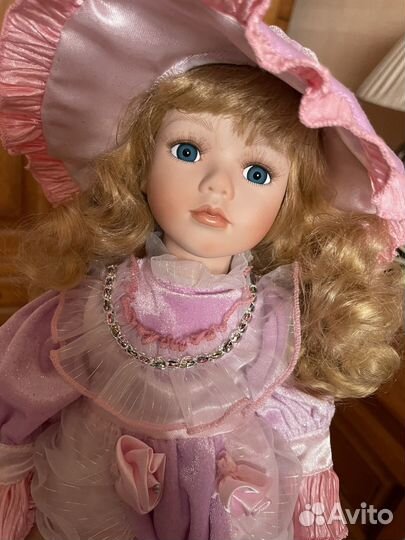 Кукла фарфоровая коллекционная remeco collection