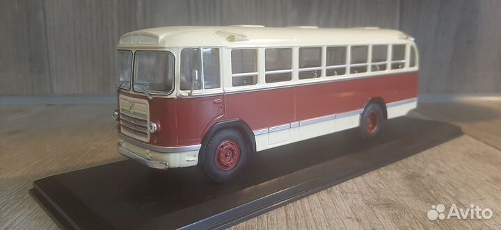 Модель 1/43 автобус Лиаз-158Б Классикбас