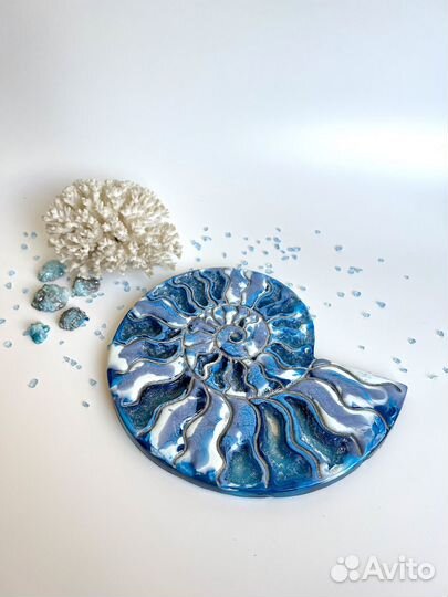 Подставка интерьерная