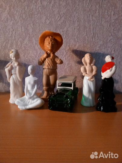 Флаконы статуэтки компании avon