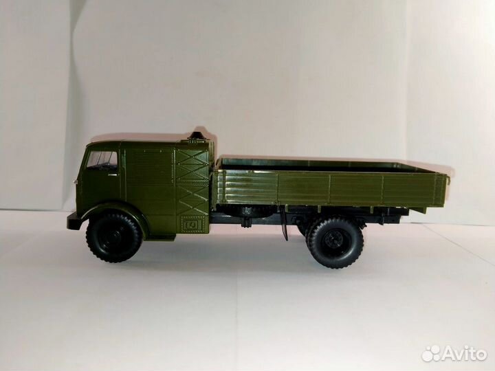 Модель 1/43 нами-012