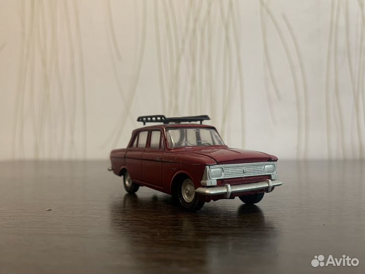 Модель Москвич-412 1:43 без Ми