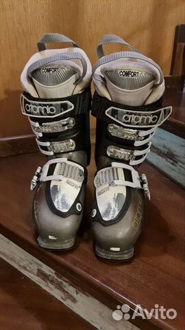 Горнолыжные ботинки женские atomic