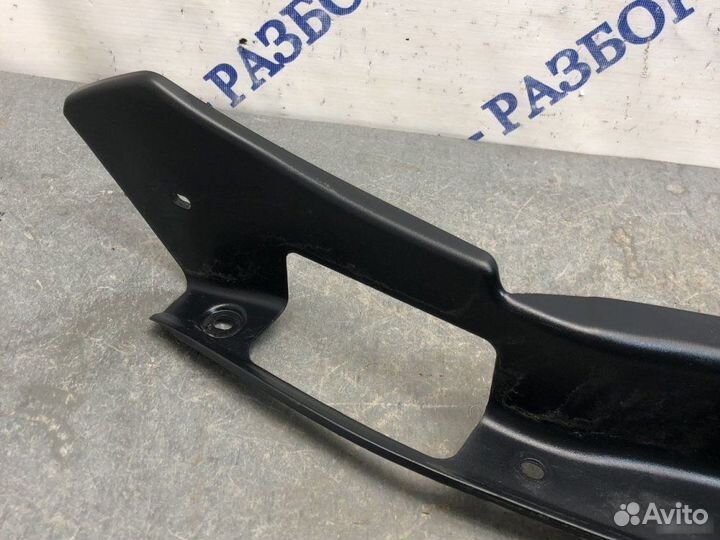 Водосток задний левый Bmw X6