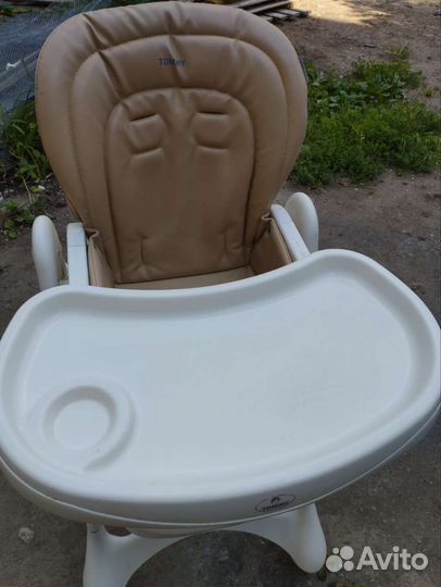 Стульчик для кормления ребенка
