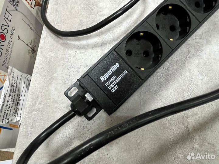 Блок розеток Hyperline (SHE-12SH-2IEC-2.5EU)