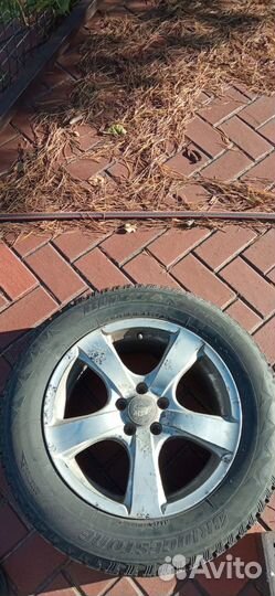 Продам колеса зимние шипованные 215/60/R16