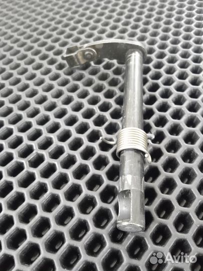 Honda CBR750 Hurricane, CBR1000F Вилка сцепления