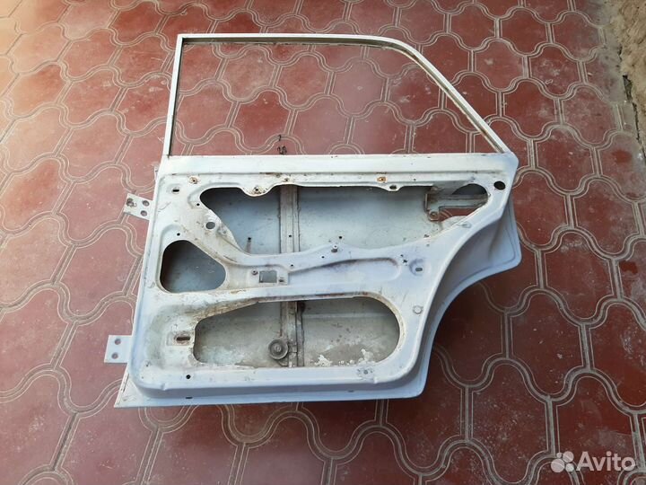 Дверь на ваз 2106