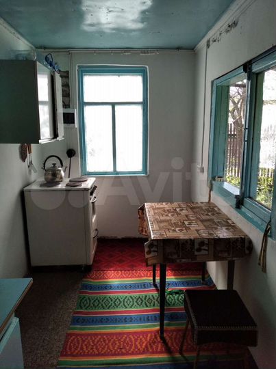 Дом 30 м² на участке 5 сот.