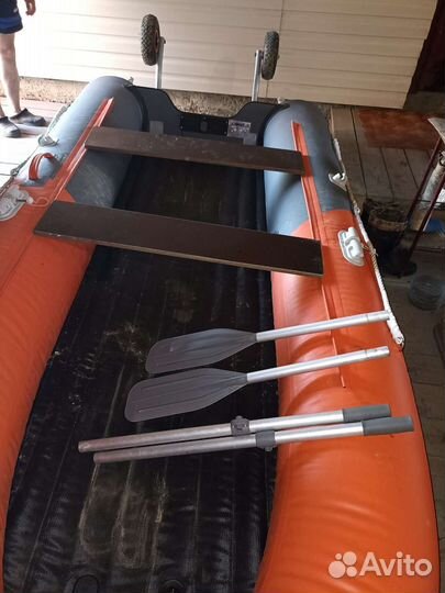 Лодка Гладиатор Е 330 спб