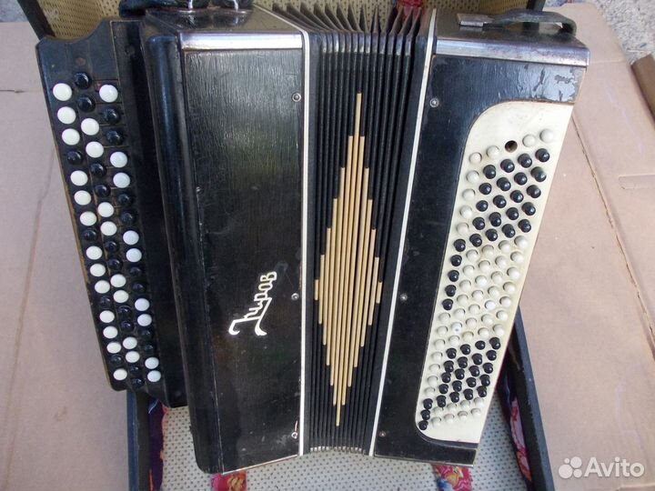 Баян кировский