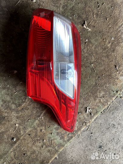 Фары на форд фокус 3