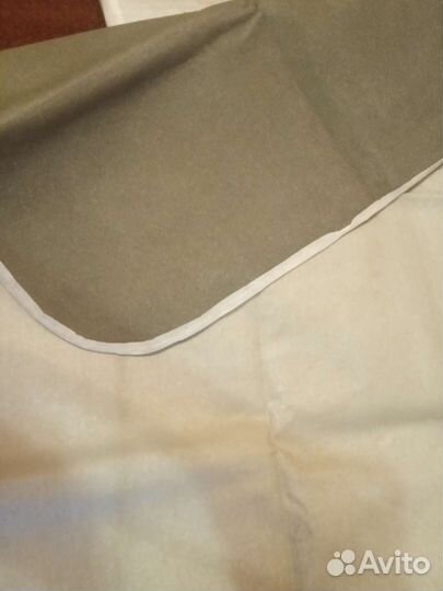Ткань для глажения на столе