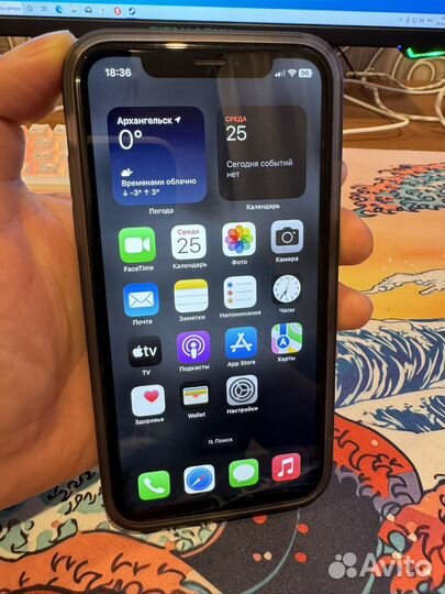 iPhone 11, 64 ГБ