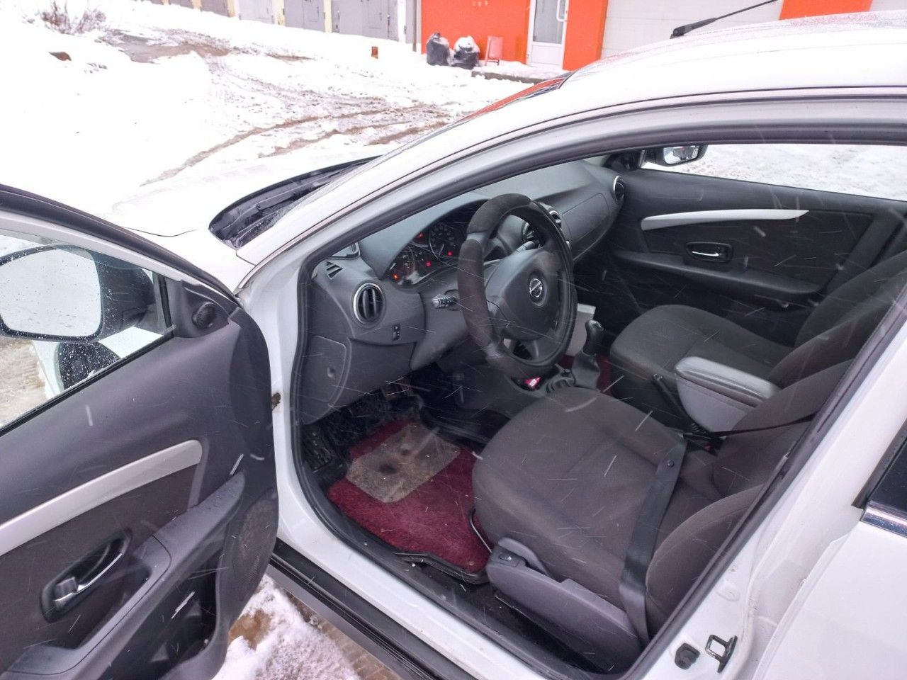 Nissan Almera: фото владельца