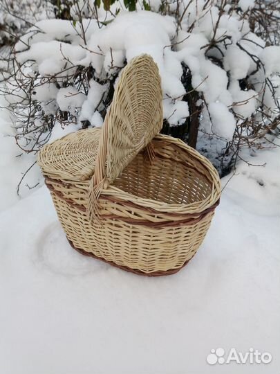 Корзина плетёная с крышками