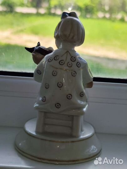 Статуэтка,У мишки зубки болят