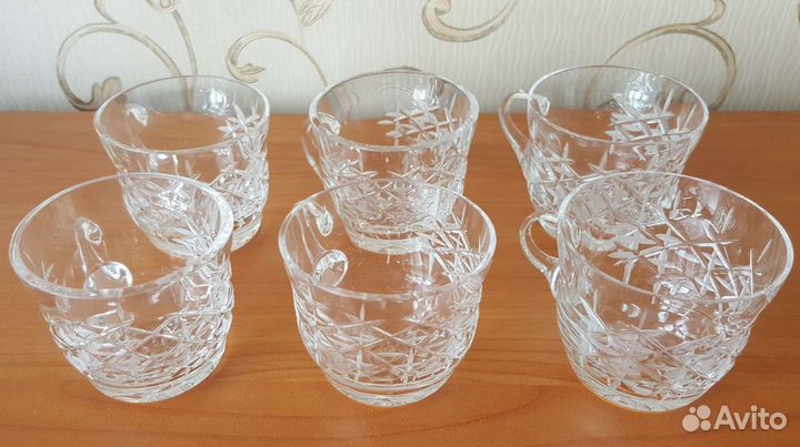 Хрустальные чашки