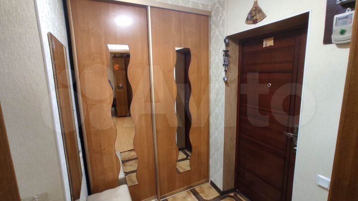 2-к. квартира, 52 м², 1/4 эт.