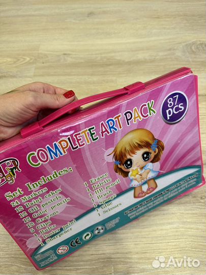 Набор для рисования в чемоданчике