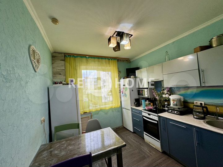 2-к. квартира, 52 м², 4/10 эт.