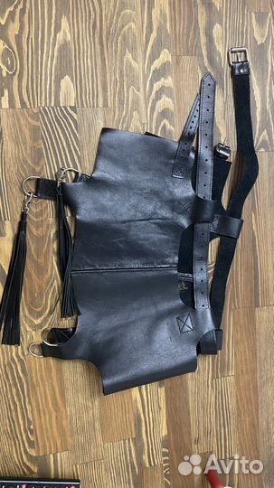 Кожаная баска