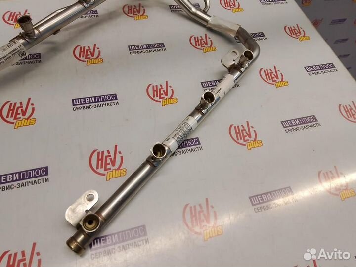 Топливная рампа Cadillac SRX