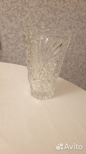Хрустальная ваза