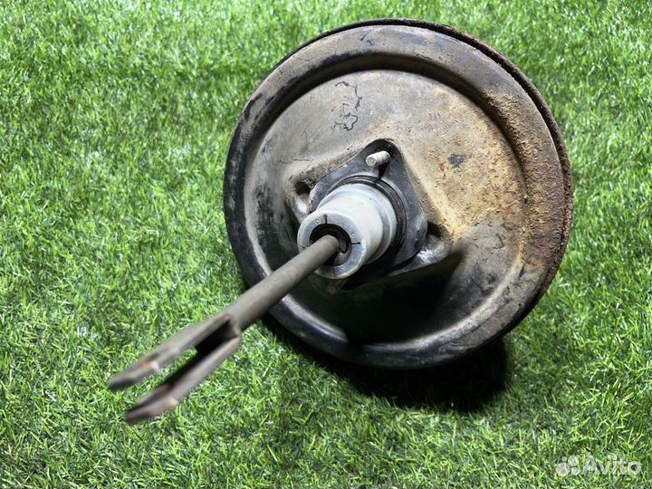 Вакуумный усилитель тормозов Opel Zafira