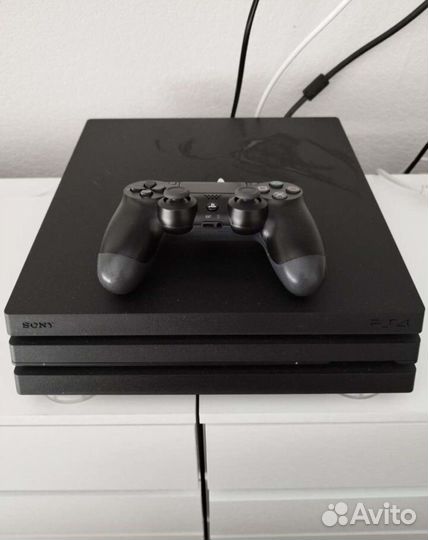 Sony PS4 Pro 1 TB 2020 год