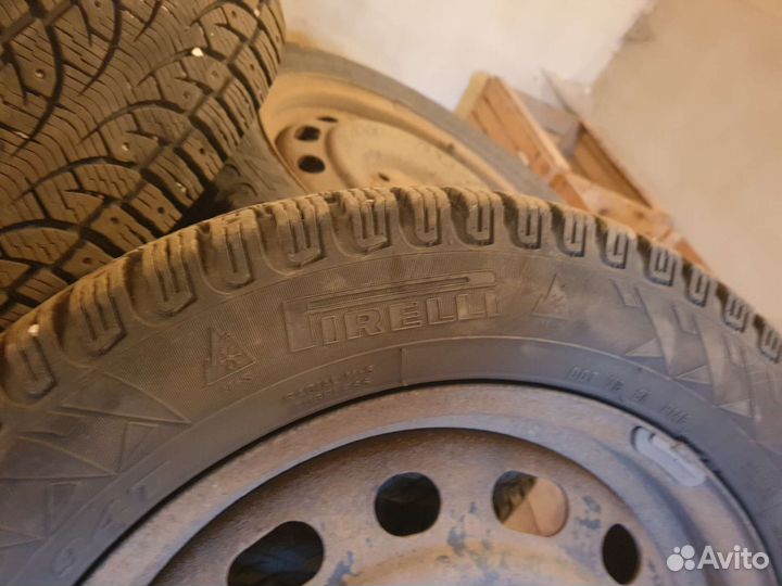 Зимние колеса Пирелли r 16 стояли на мазде 3