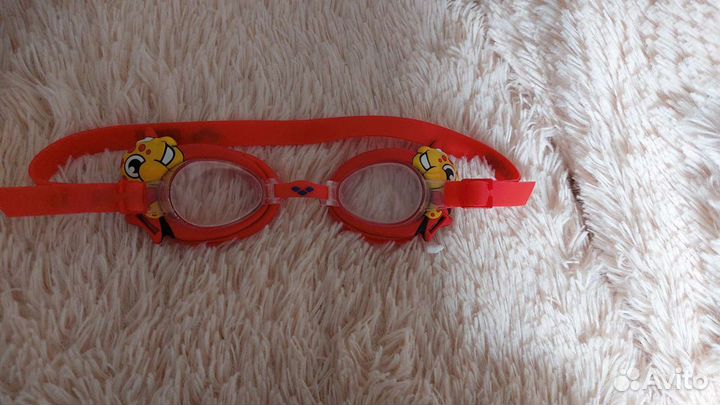 Очки для бассейна