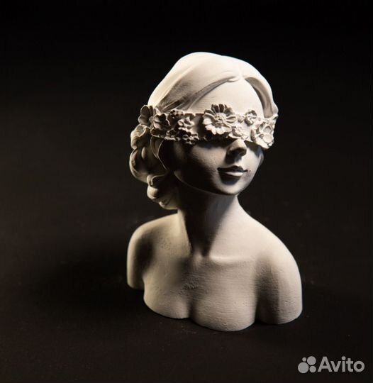 Статуэтка,фигура из гипса 