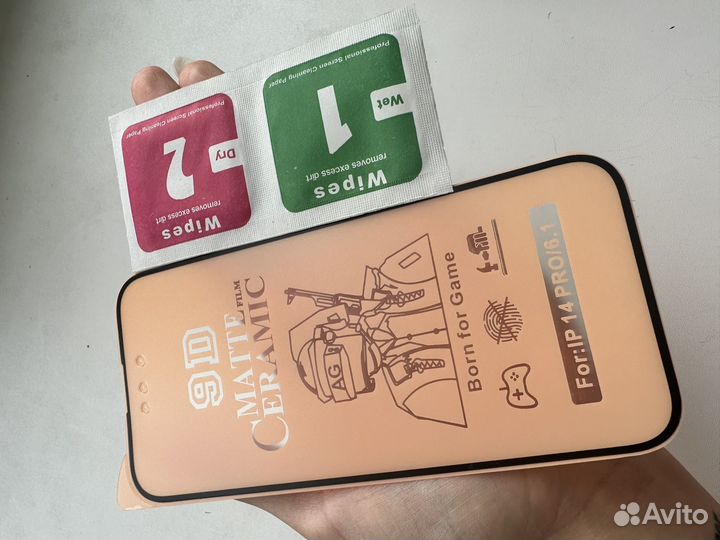 Плёнка на 14 pro