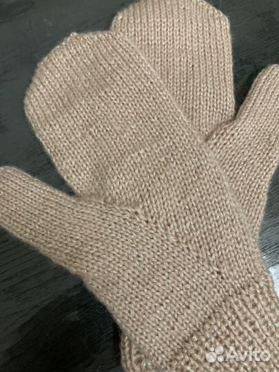 Варежки женские