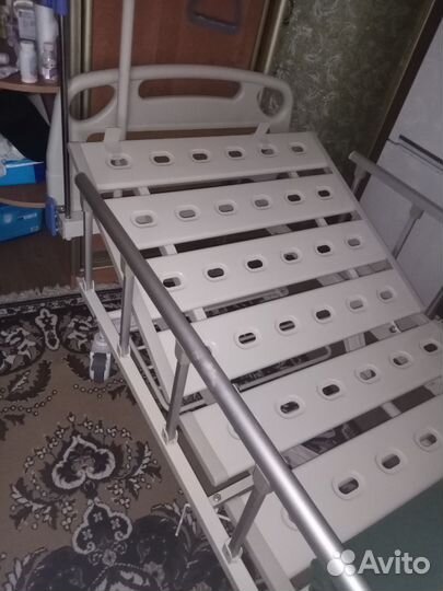 Медицинская кровать для лежачих больных