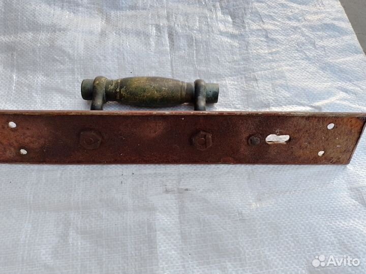 Антикварная дверная ручка