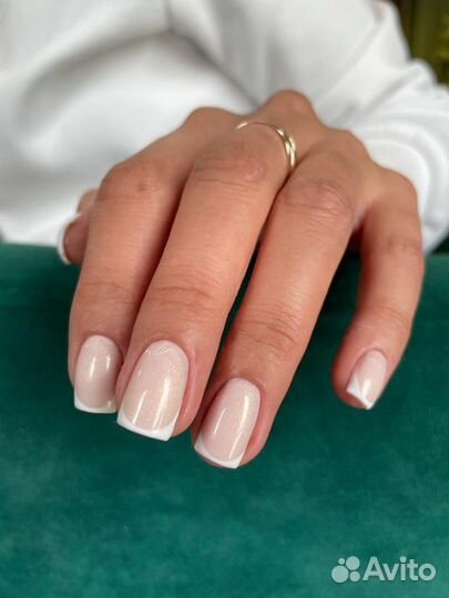 Маникюр педикюр