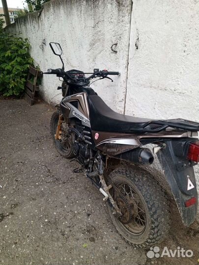 Рейсер Форестер 200