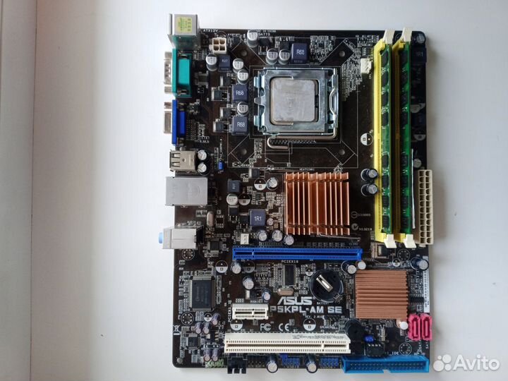 Материнская плата с процессором и памятью LGA775