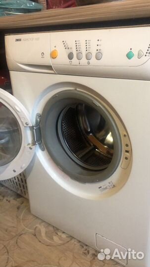 Стиральная машина Zanussi