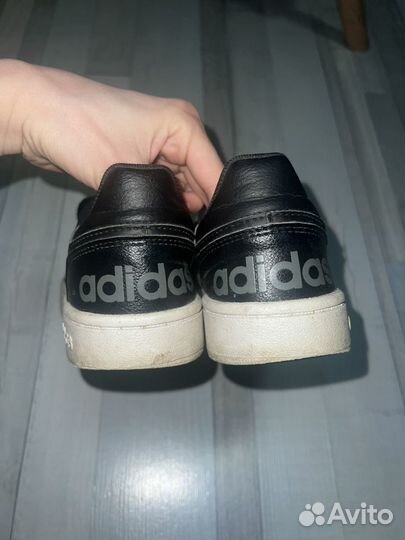 Кроссовки adidas